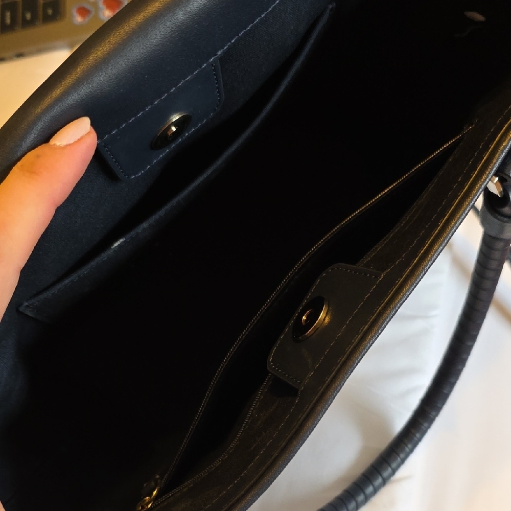 Kate Spade Navy and Cream Woven Satchel - Picture 4 of 5